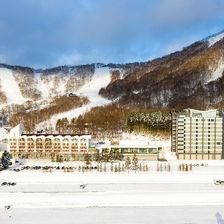 Отель The Vale Русуцу Экстерьер фото
